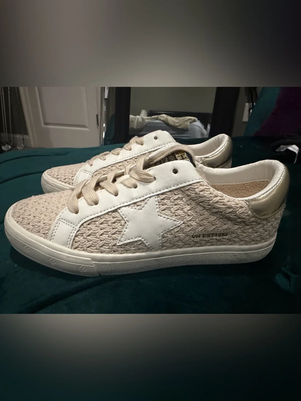 Vintage Havana Beige Knit Star Sneakers with White Trim